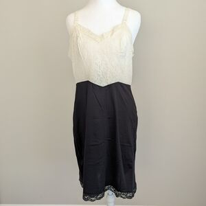 Vintage Black and Cream Lace Slip